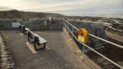 Kilmore Strand seating area 