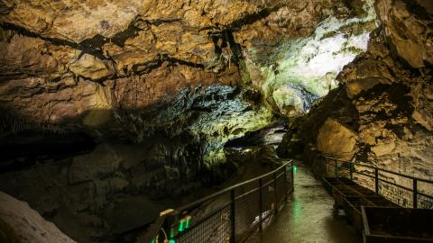 Crag Caves 1