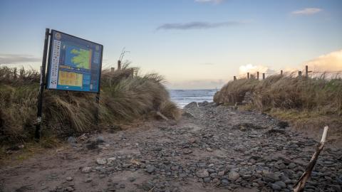 Fermoyle strand sandy walkway