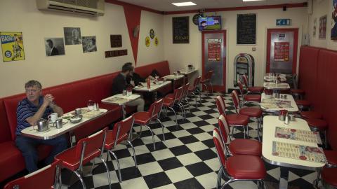 MJs Diner Int2